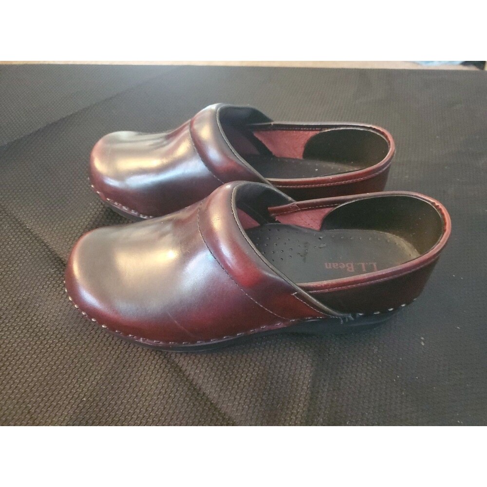 LL BEAN Clogs  Brown Leather Slip On Mules Nurse Shoes Size 7.5